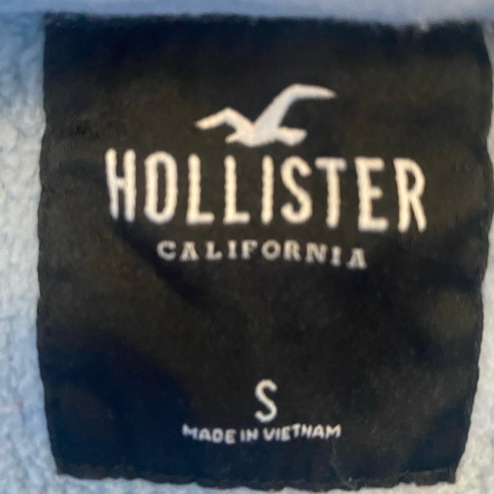 Hollister Men's Light Blue Hoodie - Picture 3 of 3